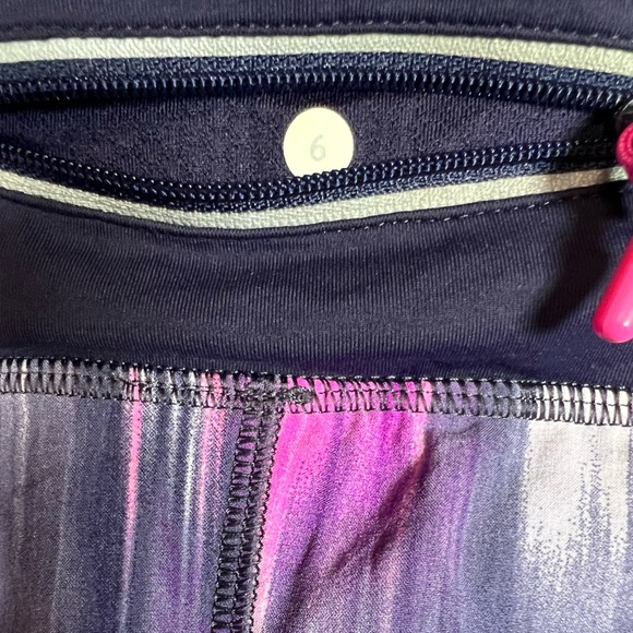 Lululemon Speed Short *Naked Seam
Mirage Deep Indigo / Black - Picture 4 of 5